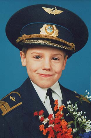 На фото сын Игорь, 2002 гг.
