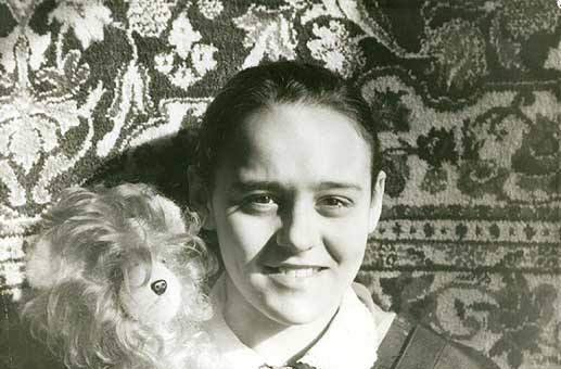 Сестра Таня, 1990 г.